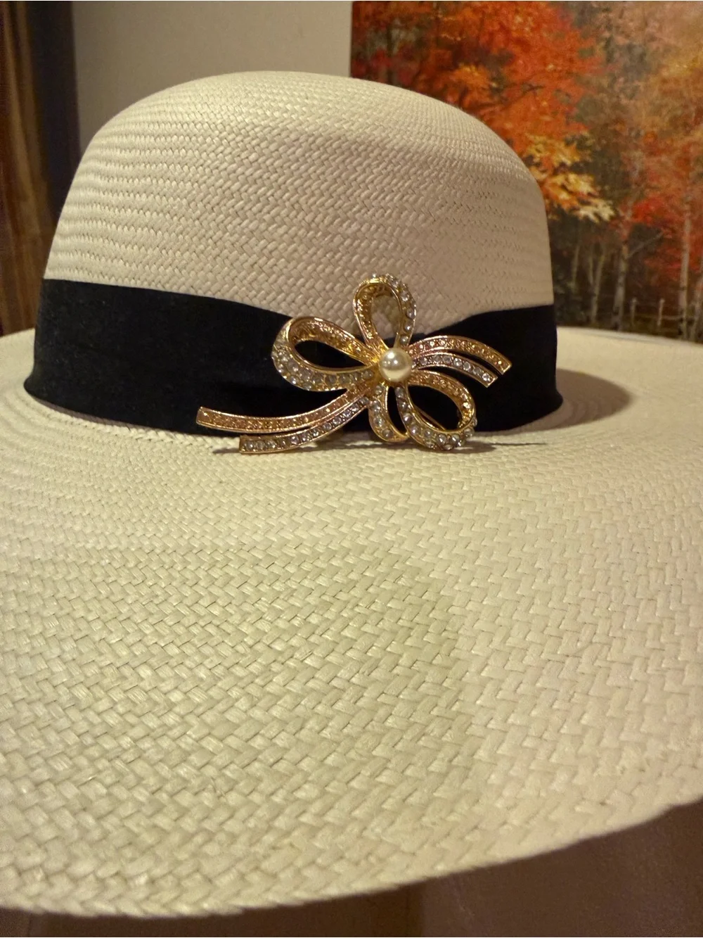 Vintage Gold-Tone Bow Brooch with Pearl and Clear Crystals - Women's Jewelry
